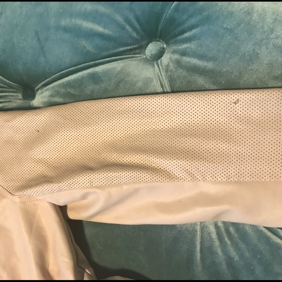 Tan Leather jacket - Picture 3 of 4